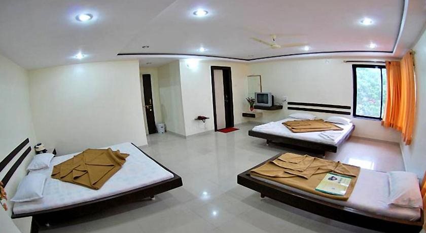 hotel sai geeta