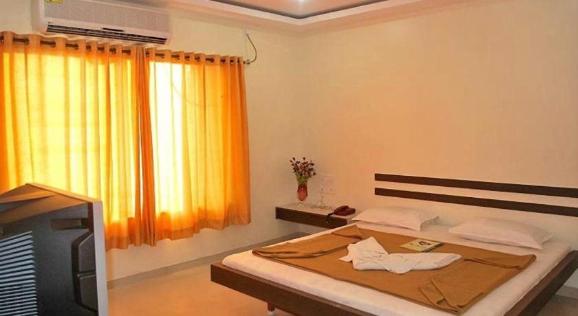 hotel sai geeta