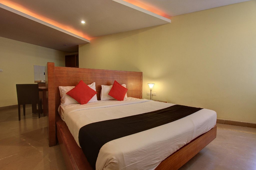 Capital O74359 Hotel Mukut Mahal,India>>Meerut,3 star