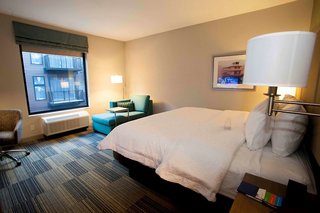 Hampton Inn & Suites Downtown St. Paul,Little Canada>>Downtown Minneapolis,3 star