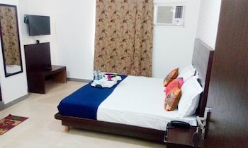 adhunik hotel behror