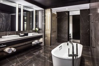 Hilton Ningbo Dongqian Lake,Zhejiang>>Ningbo,5 star