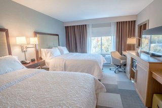 Hampton Inn By Hilton Amesbury,Essex County>>Amesbury,3 star