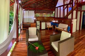 Namuwoki Lodge,Limon>>Cahuita,3 star