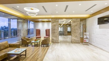 sai international hotel