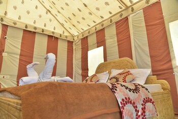 oasis camp sam