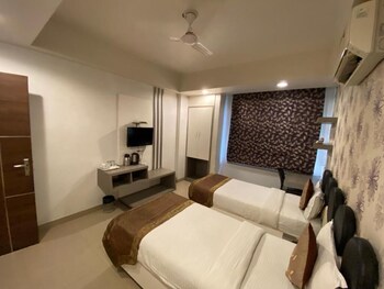 nirvana hotel