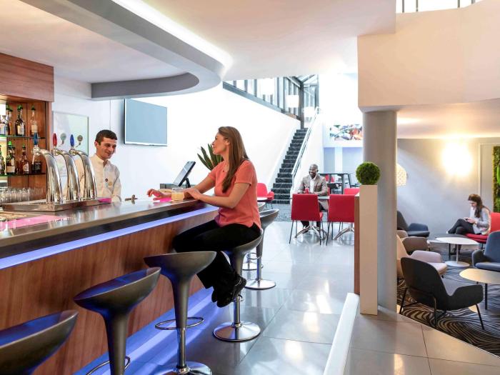 novotel paris suresnes longchamp