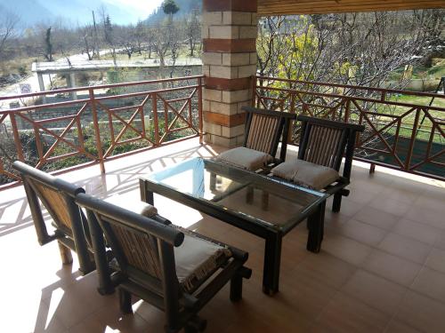 the himalayan chalet
