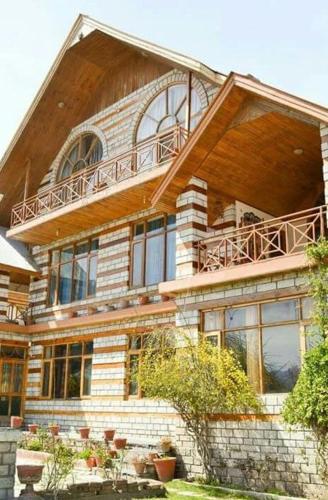 the himalayan chalet
