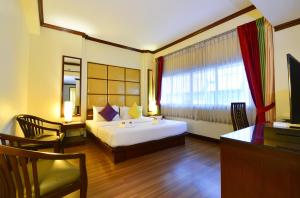 grand business inn
