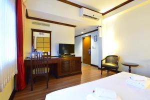 grand business inn