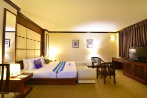grand business inn