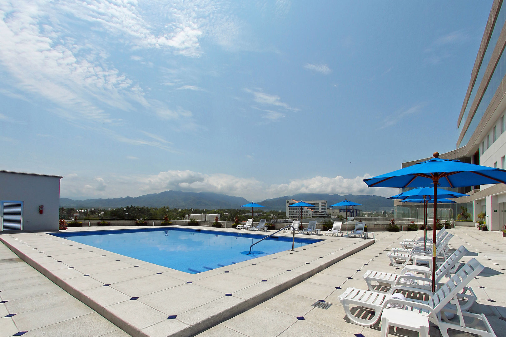 one puerto vallarta aeropuerto