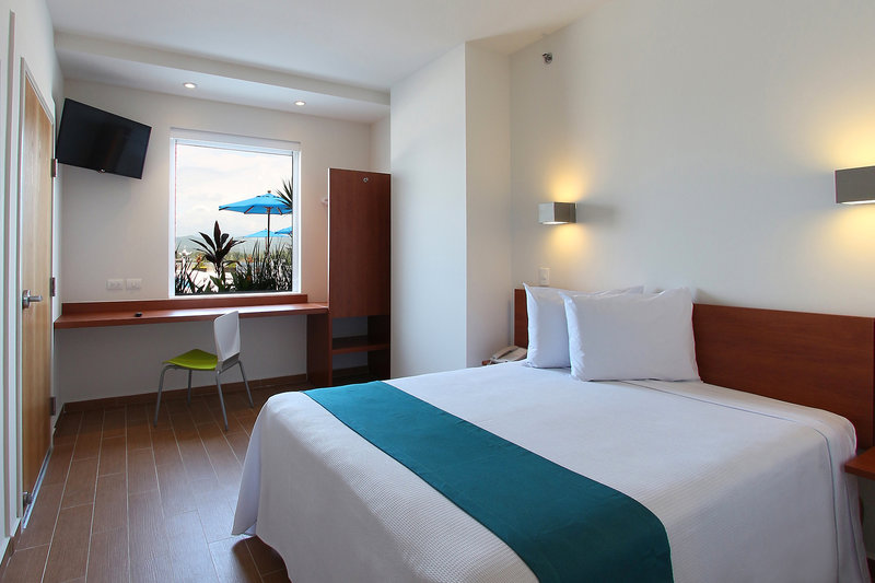 one puerto vallarta aeropuerto