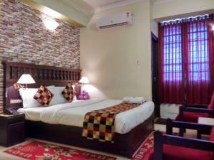 hotel palace tower