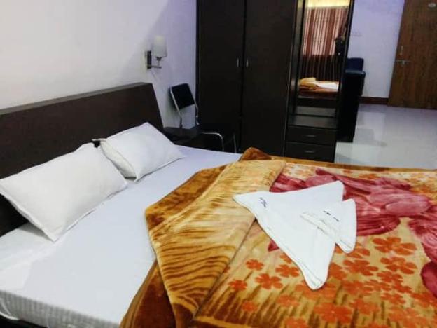 hotel apaar residency