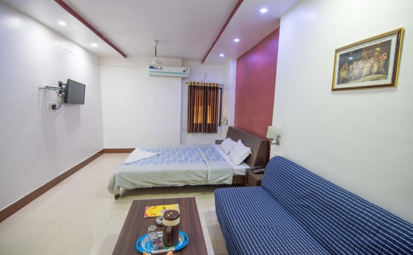 hotel apaar residency