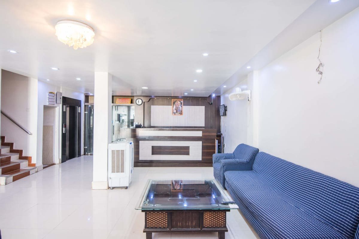 hotel apaar residency