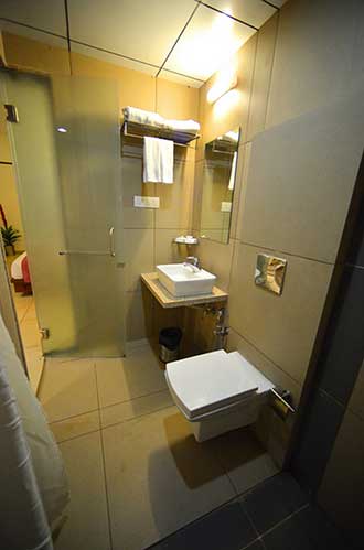 The Grand Imperial Hotel,,3 star