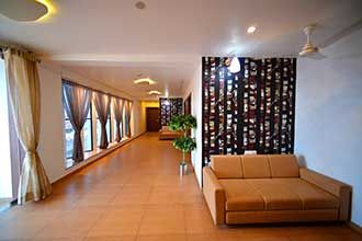 The Grand Imperial Hotel,,3 star