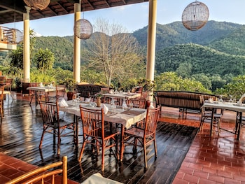 sanctuary pakbeng lodge