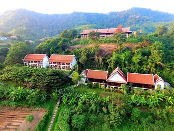 sanctuary pakbeng lodge