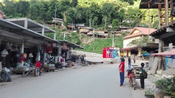 sanctuary pakbeng lodge