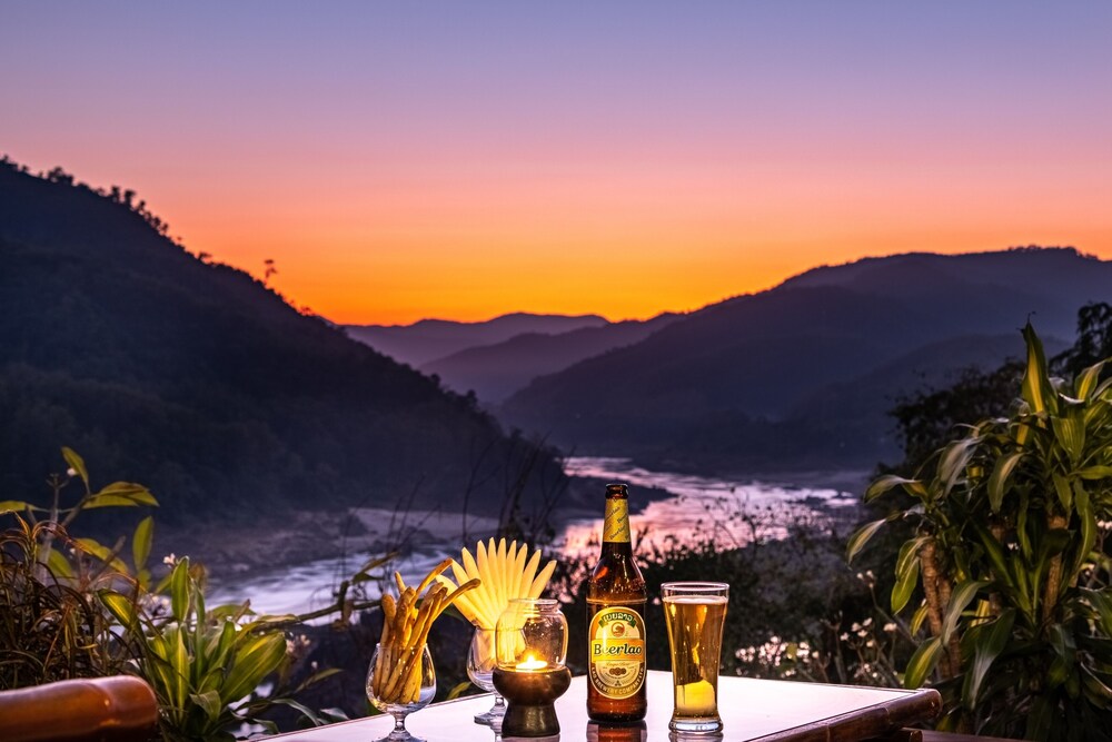 sanctuary pakbeng lodge