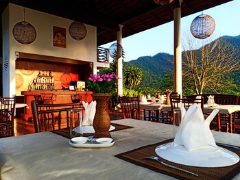 sanctuary pakbeng lodge