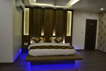 The Grand Rajwada,,2 star