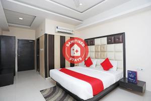 Hotel O Subhadra Residency,Near Shopprix Mall,3 star