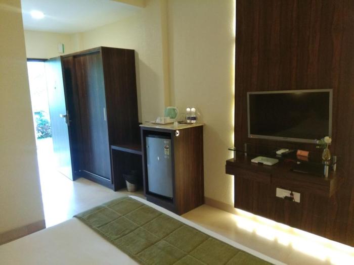 meritas seawind beach resort shrivardhan