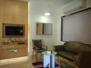 meritas seawind beach resort shrivardhan