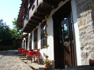 Dedovite Kashti,Troyan>>Lovech,3 star