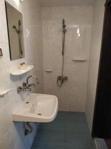 Dedovite Kashti,Troyan>>Lovech,3 star