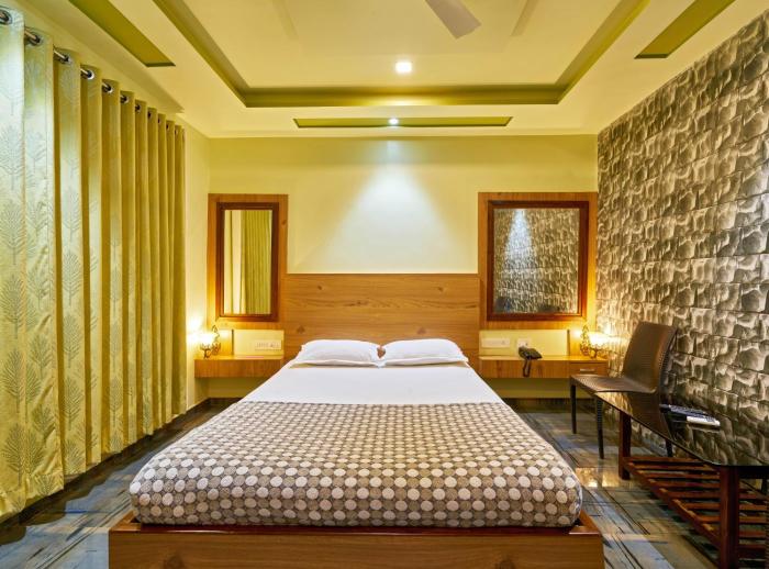 hotel saptarang residency