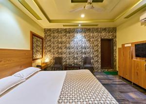 hotel saptarang residency