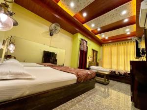 hotel saptarang residency