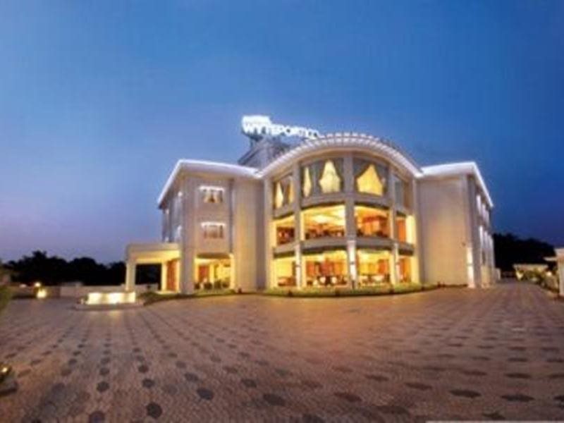 adoor