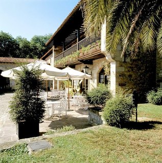 parador de santillana del mar