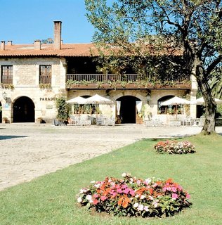 parador de santillana del mar