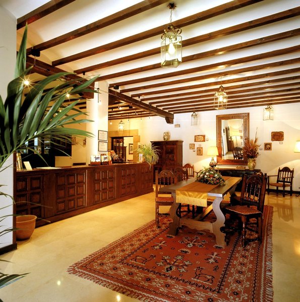 parador de santillana del mar