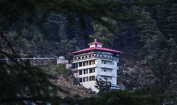Jungle Hut,Himachal Pradesh>>Dharamshala,3 star