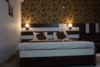 hotel mani international