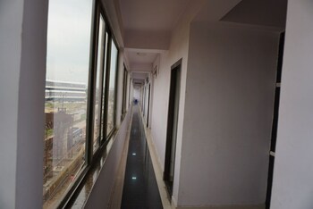 hotel mani international