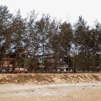 kuzhupilly beach house