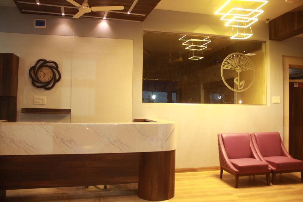 Hotel Pooja Garden,,2 star