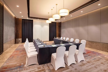 Courtyard By Marriott Shanghai International Tourism And Resorts Zone,Minhang>>Downtown Shanghai,4 star