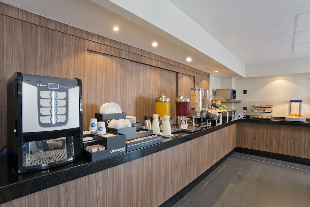city express by marriott santiago aeropuerto chile
